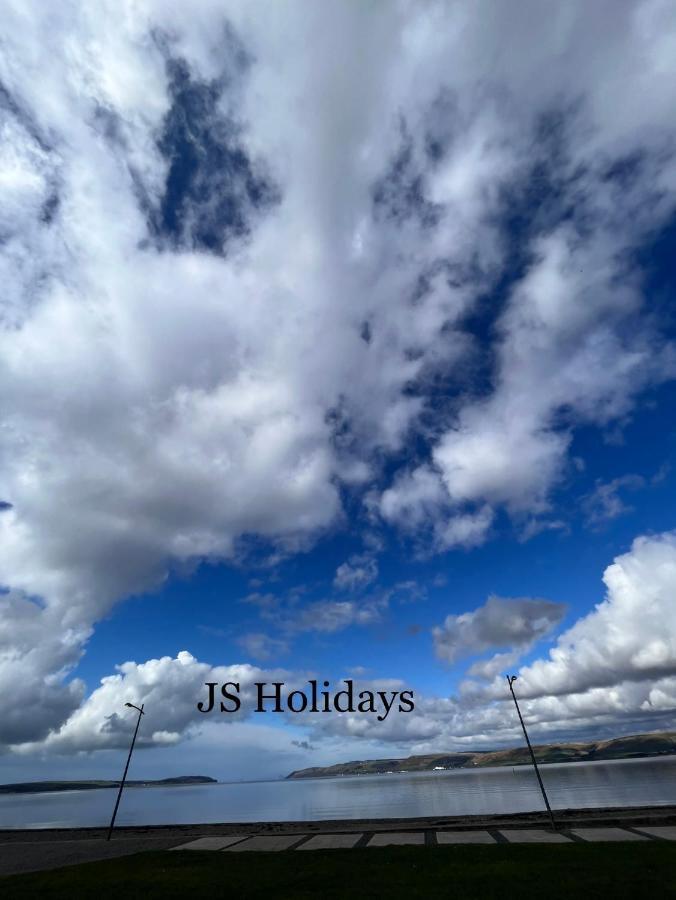 Js Holidays The Westmorland Lagganhouse Apartment Ballantrae Bagian luar foto